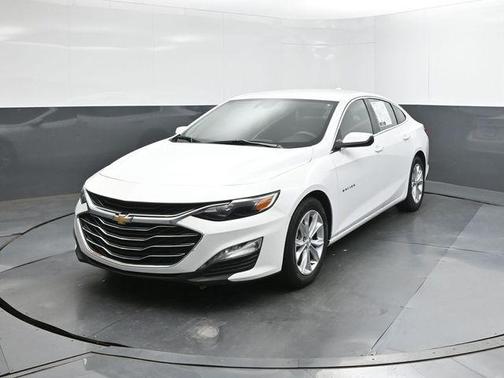 Summit White 2024 Chevrolet Malibu LT