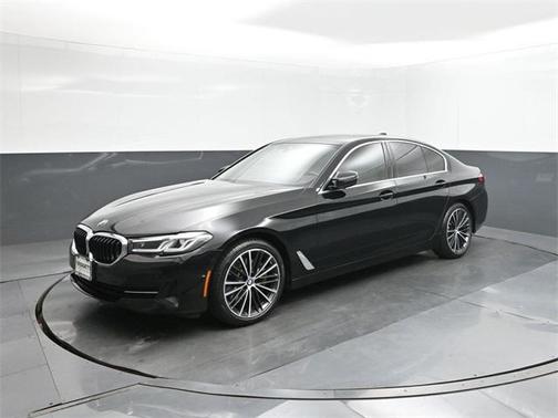 2022 BMW 530 i