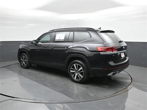 2023 Volkswagen Atlas 2.0T SE