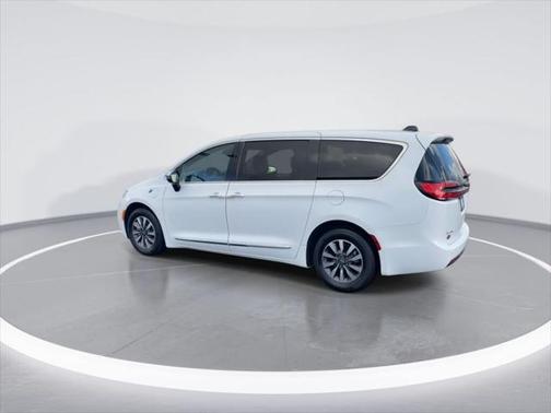 2023 Chrysler Pacifica Hybrid Limited