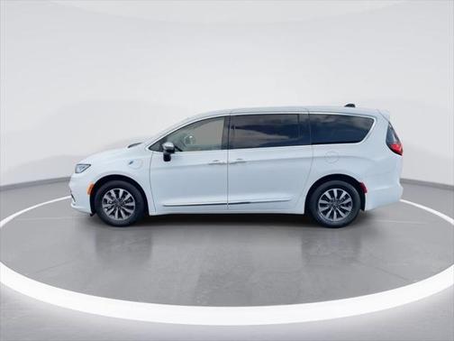 2023 Chrysler Pacifica Hybrid Limited