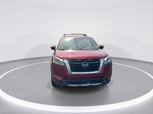 2023 Nissan Pathfinder Platinum 4WD