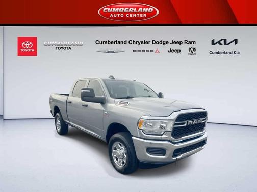 2024 RAM 3500 Tradesman Crew Cab 4x4 6'4' Box