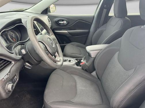 Slate Blue Pearlcoat 2021 Jeep Cherokee Latitude