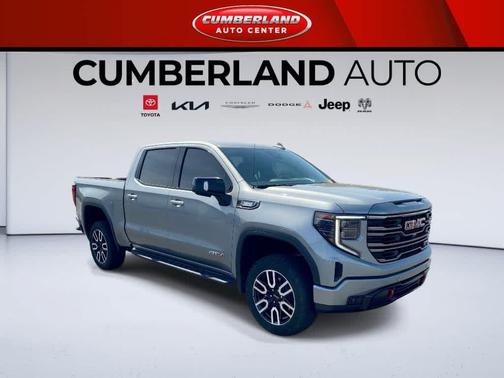 Sterling Metallic 2024 GMC Sierra 1500 AT4