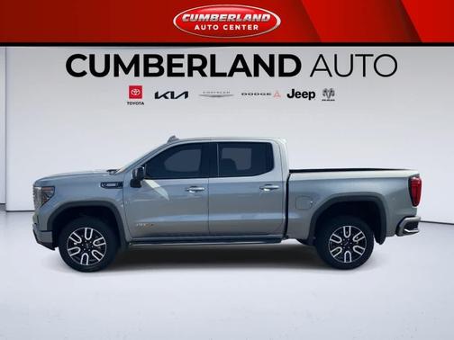 Sterling Metallic 2024 GMC Sierra 1500 AT4