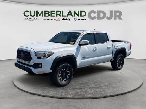 Super White 2018 Toyota Tacoma TRD Off Road