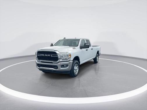 2023 RAM 2500 Tradesman Crew Cab 4x4 8' Box