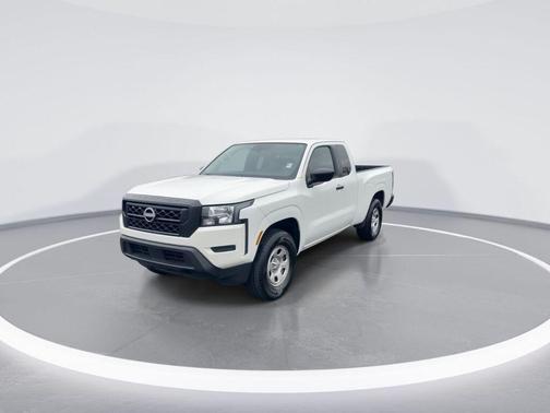 2024 Nissan Frontier S