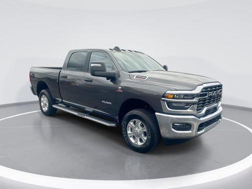 2025 RAM 2500 Big Horn Crew Cab 4x4 6'4' Box