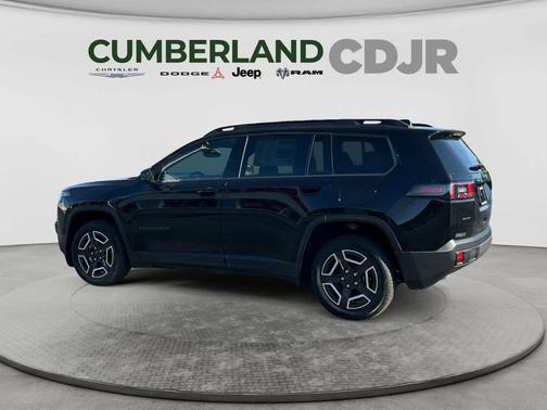 Diamond Black Crystal Pearlcoat 2026 Jeep Cherokee Limited