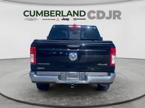 Diamond Black Crystal Pearlcoat 2023 RAM 1500 Big Horn/Lone Star
