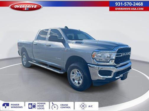 2022 RAM 3500 Tradesman Crew Cab 4x4 6'4' Box