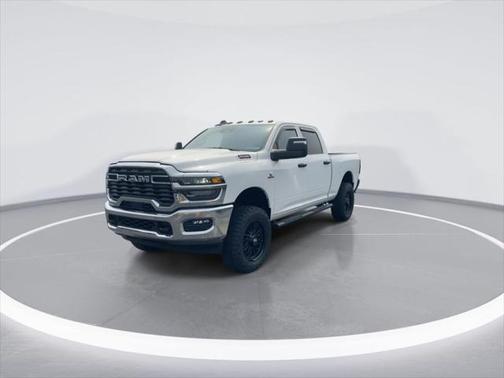 2025 RAM 2500 Tradesman Crew Cab 4x4 6'4' Box