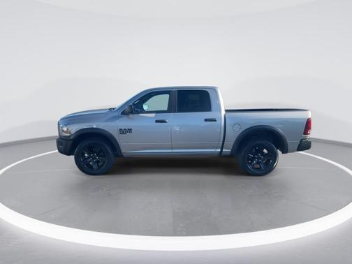 2024 RAM 1500 Classic Warlock Crew Cab 4x4 5'7' Box