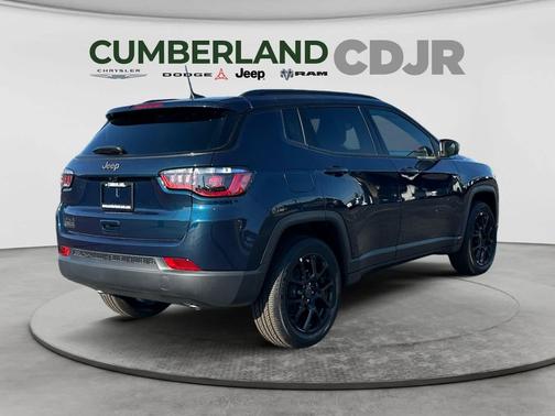 Fathom Blue Pearl Coat 2026 Jeep Compass Latitude