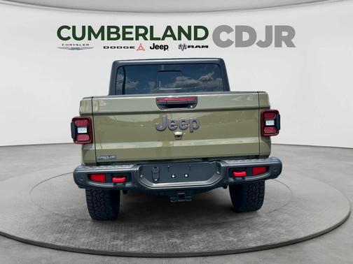 41 2025 Jeep Gladiator Rubicon