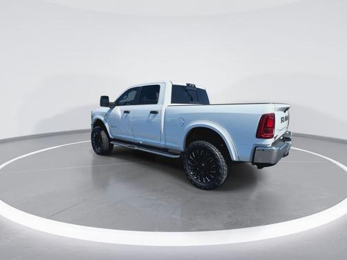 2025 RAM 2500 Big Horn Crew Cab 4x4 6'4' Box