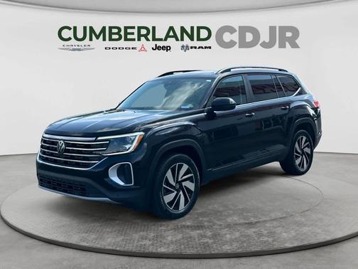 Deep Black Pearl 2024 Volkswagen Atlas 2.0T SE w/Technology 4MOTION