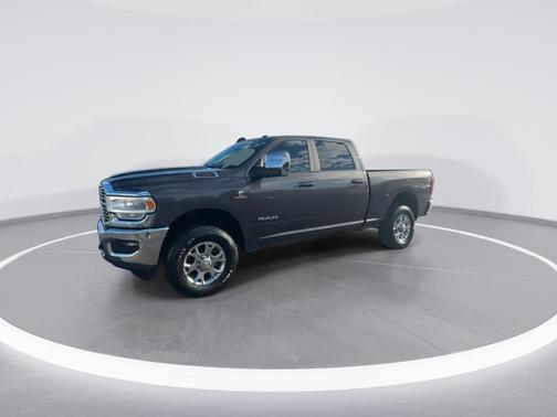 2023 RAM 2500 Laramie Crew Cab 4x4 6'4' Box