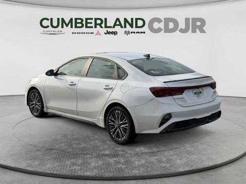 Snow White Pearl 2024 Kia Forte GT-Line