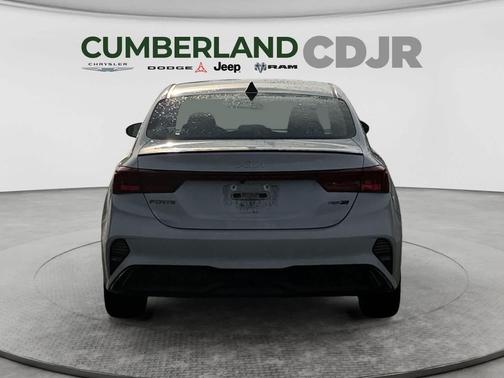 Snow White Pearl 2024 Kia Forte GT-Line