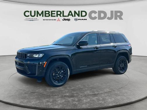 Diamond Black Crystal Pearlcoat 2026 Jeep Grand Cherokee Altitude