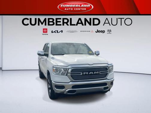 Bright White Clearcoat 2024 RAM 1500 Laramie