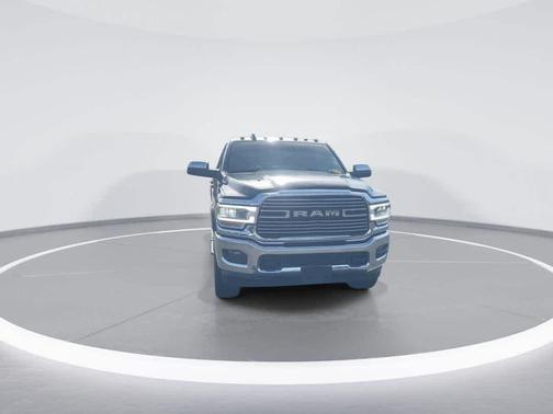 2022 RAM 3500 Laramie Crew Cab 4x4 6'4' Box