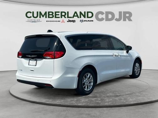 Bright White Clearcoat 2026 Chrysler Voyager LX