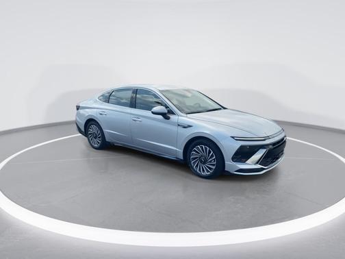 2024 Hyundai SONATA Hybrid SE
