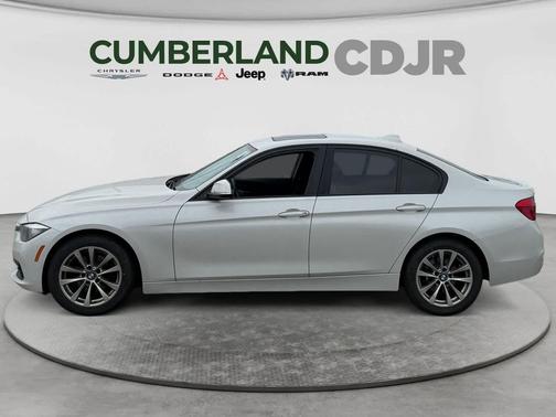 Mineral White Metallic 2017 BMW 320 i