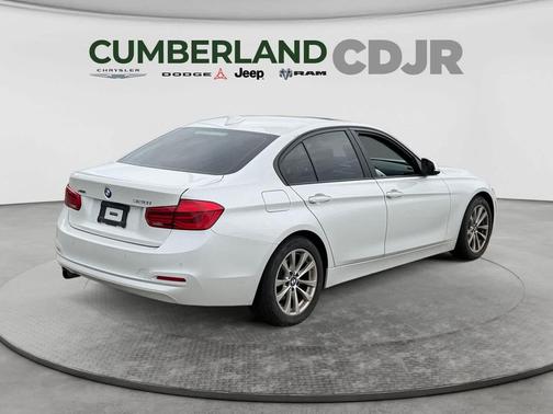 Mineral White Metallic 2017 BMW 320 i