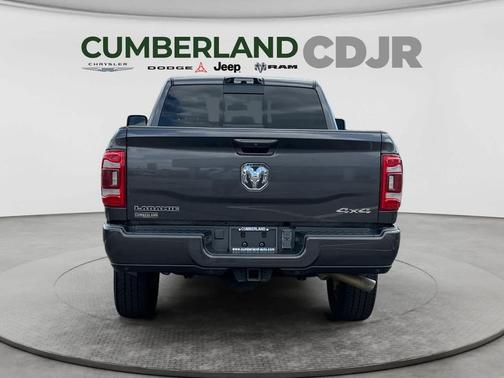 Granite Crystal Metallic Clearcoat 2023 RAM 2500 Laramie Crew Cab 4x4 6'4' Box