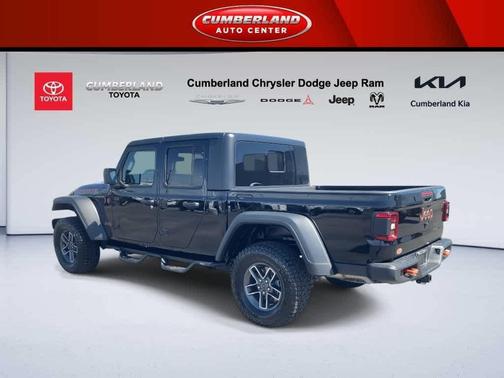 Black Clearcoat 2025 Jeep Gladiator Mojave 4x4