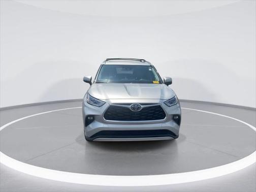 2021 Toyota Highlander Hybrid Platinum