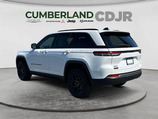 Bright White Clearcoat 2026 Jeep Grand Cherokee Altitude