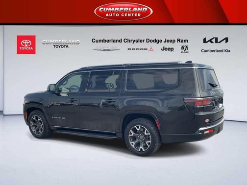 2023 Jeep Wagoneer L Series III 4x2