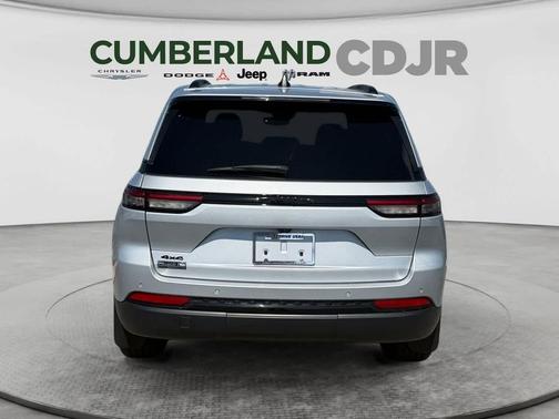 Silver Zynith 2023 Jeep Grand Cherokee Altitude