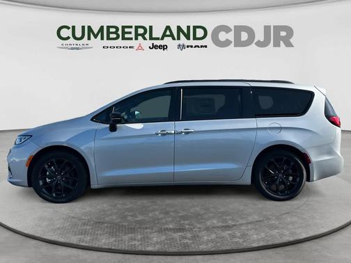 Silver Mist Clearcoat 2026 Chrysler Pacifica L