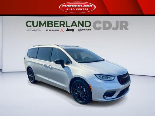 Silver Mist Clearcoat 2026 Chrysler Pacifica L