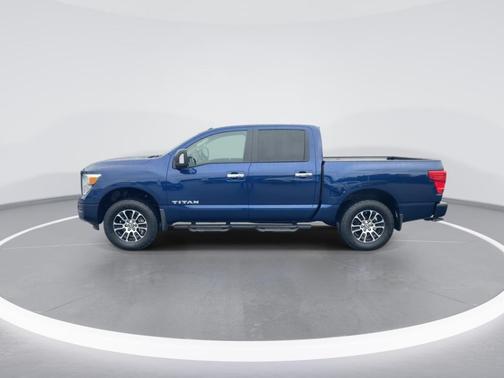 2021 Nissan Titan SV