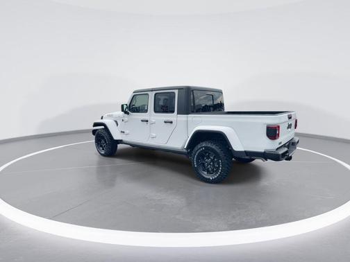2025 Jeep Gladiator Willys