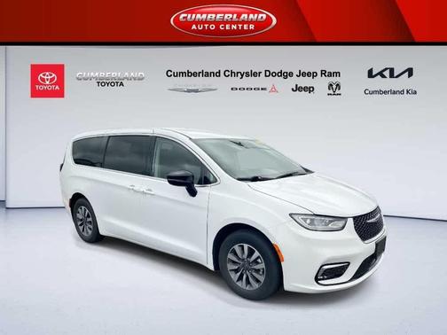 2024 Chrysler Pacifica Hybrid Select