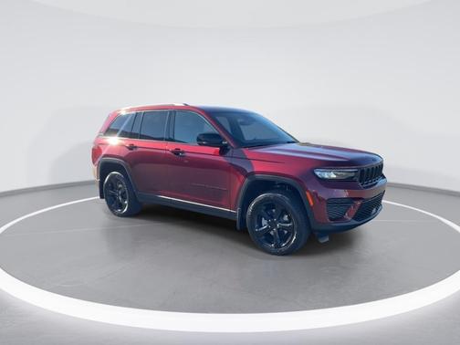 2025 Jeep Grand Cherokee Altitude