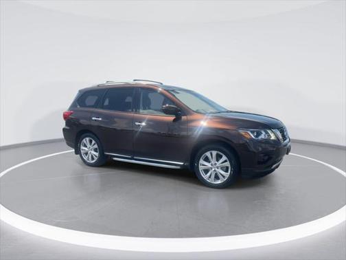 2019 Nissan Pathfinder SL