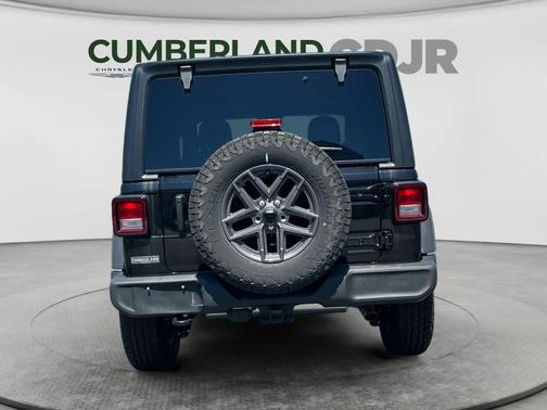 Black Clearcoat 2026 Jeep Wrangler Sport S