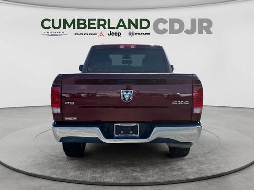 Delmonico Red Pearlcoat 2024 RAM 1500 Classic SLT
