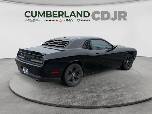 Pitch Black Clearcoat 2015 Dodge Challenger SXT