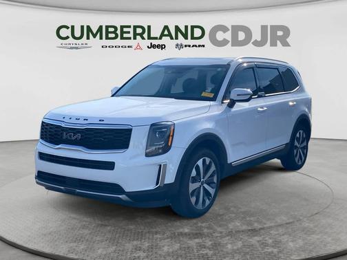 Glacial White Pearl 2022 Kia Telluride S